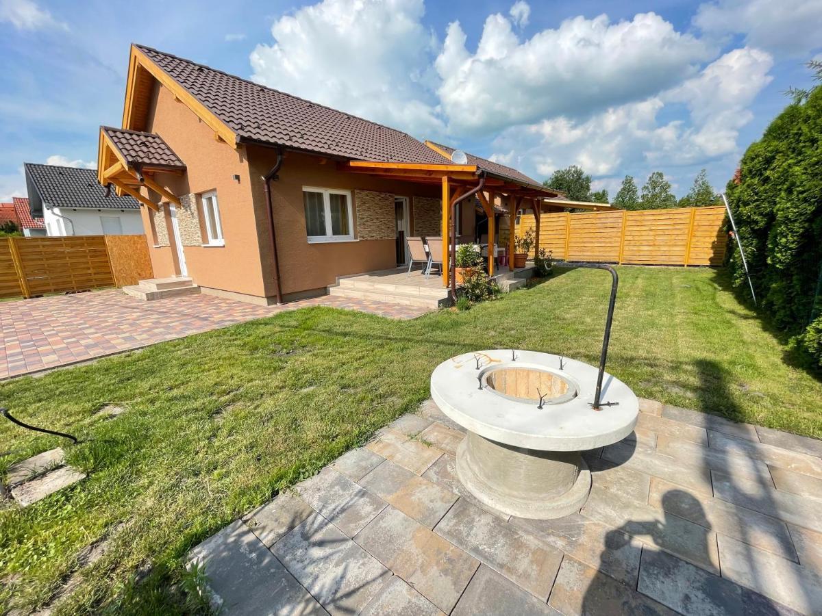 Lilla Apartman Balatonkeresztúr 외부 사진